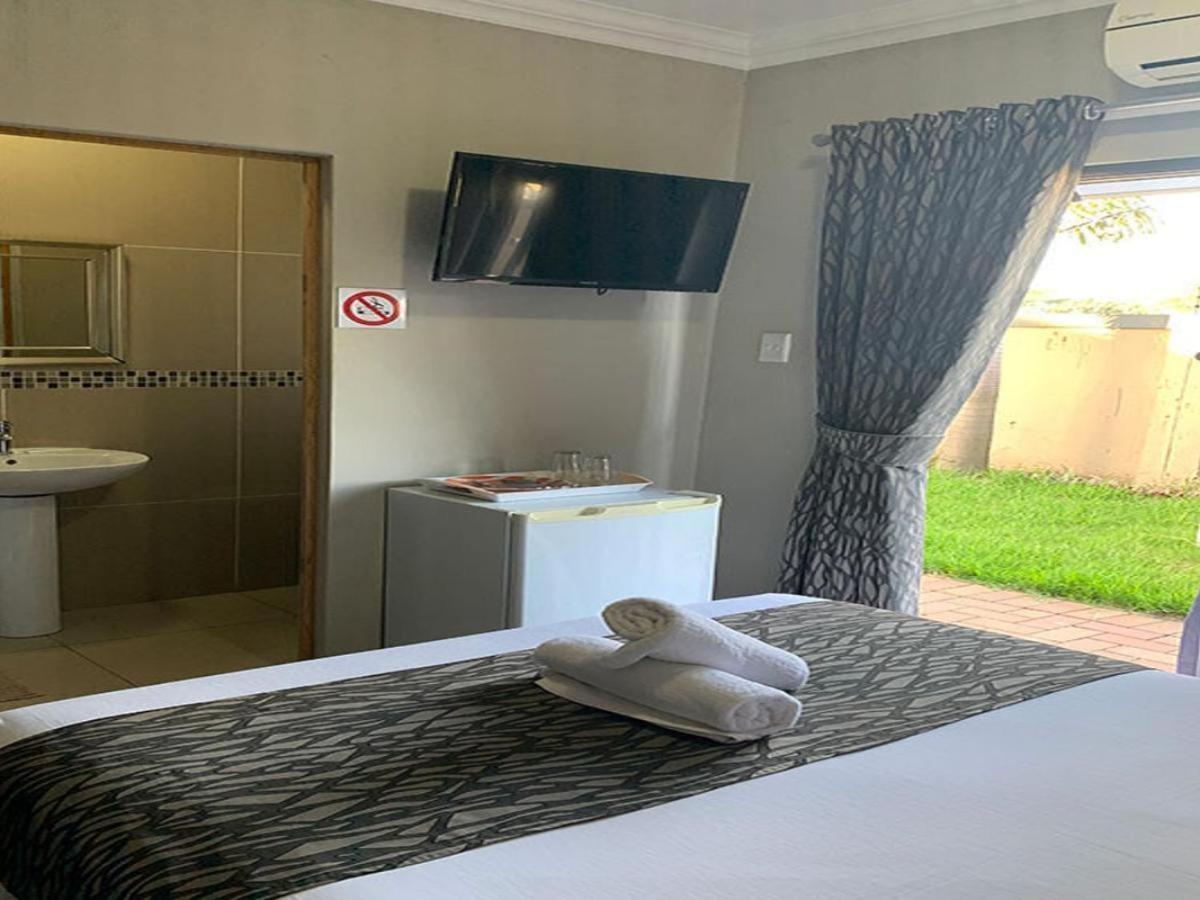 Bay Sun Lodge Richardsbaai Buitenkant foto