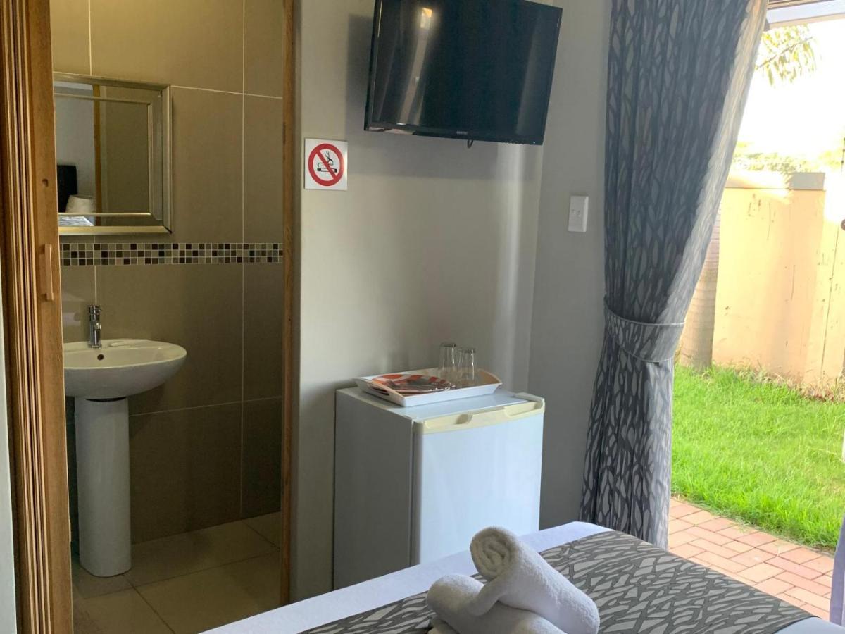 Bay Sun Lodge Richardsbaai Buitenkant foto