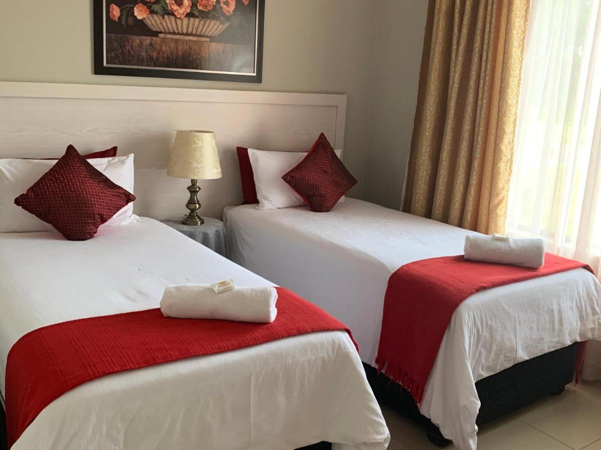 Bay Sun Lodge Richardsbaai Buitenkant foto